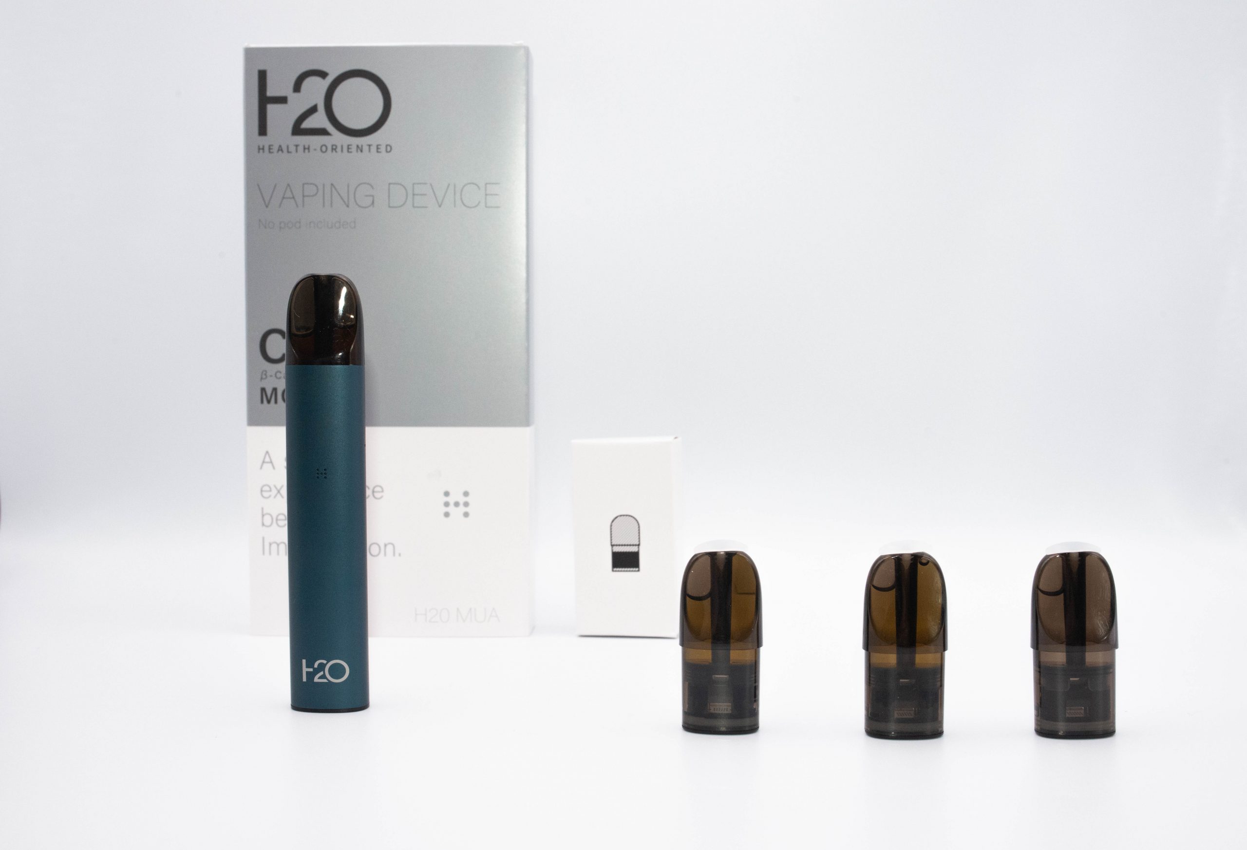 本体１とカトリッジ４ーβカリオフィレン配合１とMCT＋CBD３